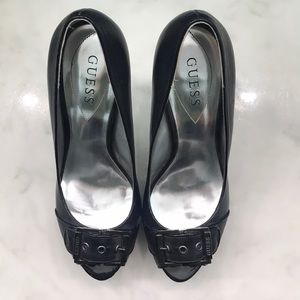GUESS? Overton Black buckle peep toe pumps